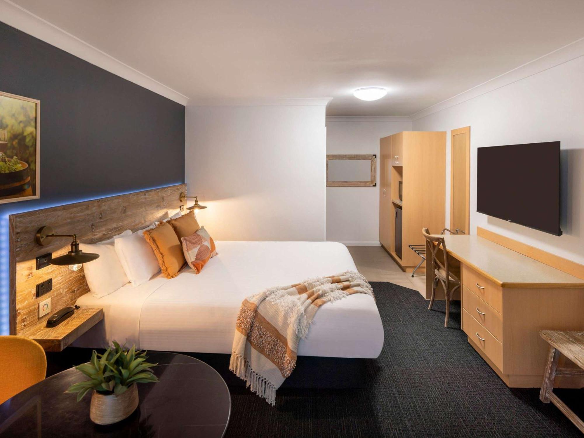 Hotel Ibis Styles Orange Exterior foto