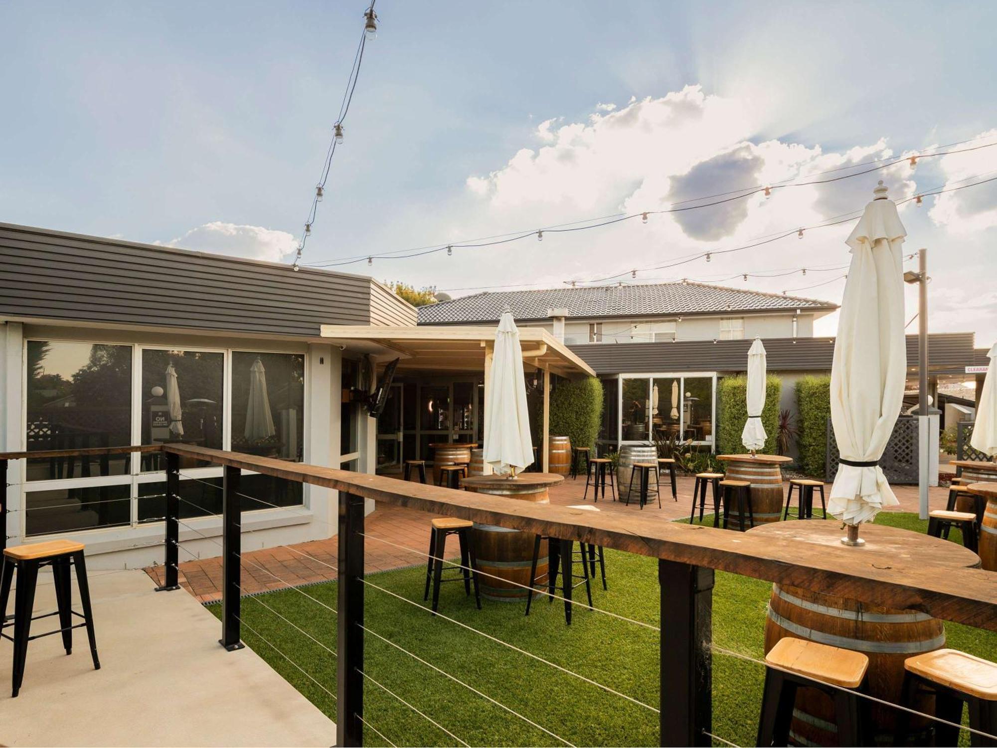 Hotel Ibis Styles Orange Exterior foto
